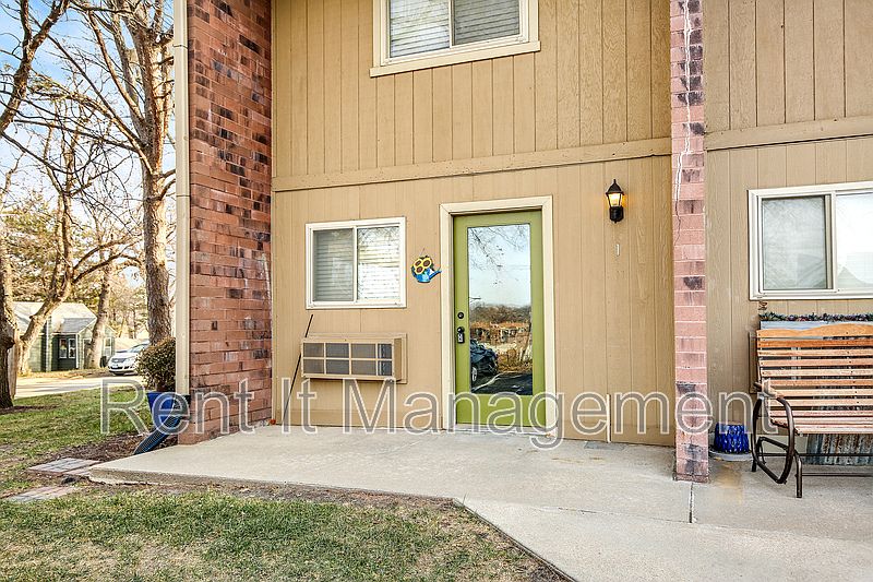 1st image of 8941 Miami St APT 1
