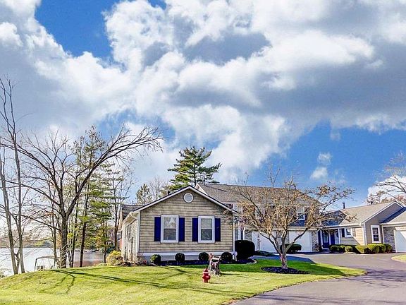 2nd image of 782 Stoneharbor Ln