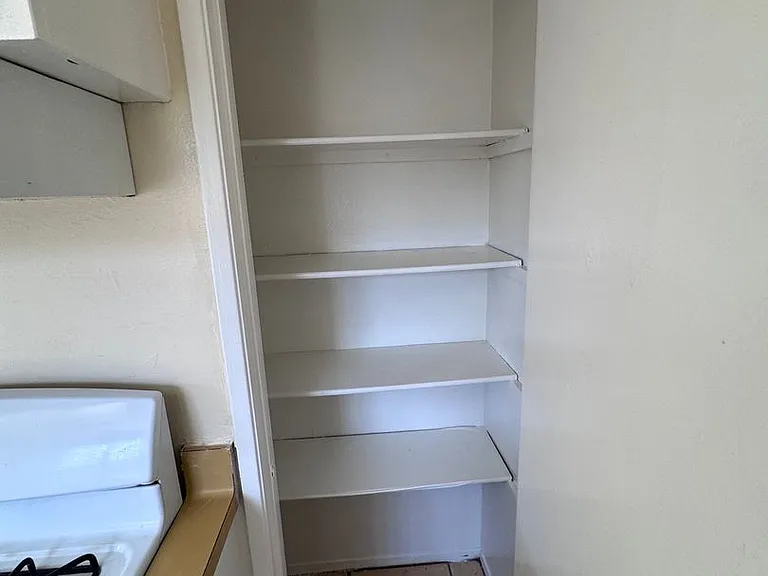 530 S I St #2 — Photo 8