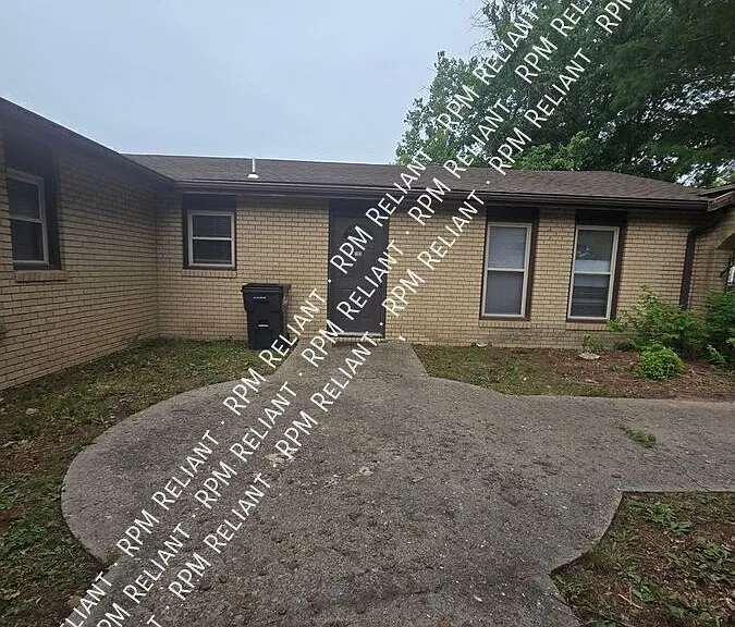 109 Sieville Ave #102 — Photo 3