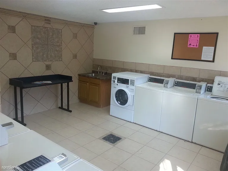 Good pic of laundry