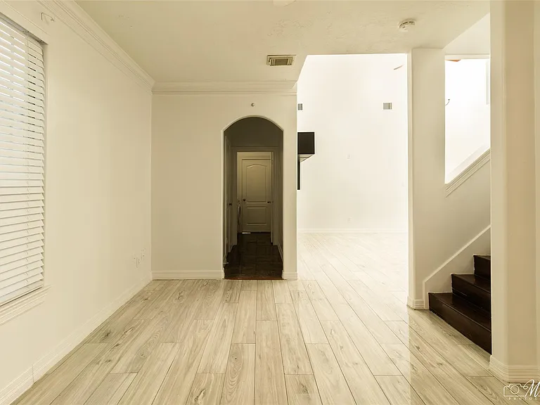 10904 Panther Ct — Photo 9