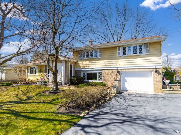 4040 Elma Rd, Williamsville, NY 14221