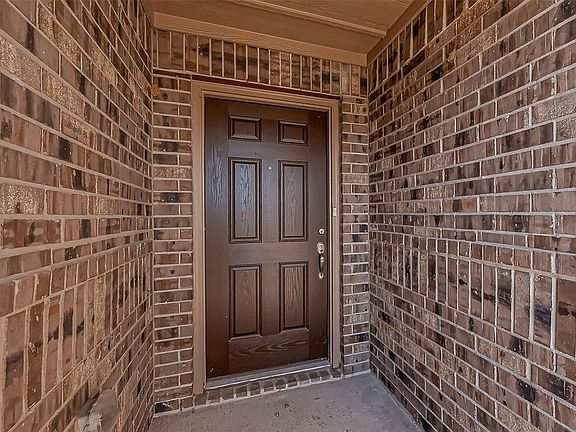 5th image of 25357 Cypress Bend Drive