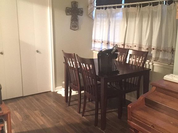 2nd image of 210 Yvonne St APT C