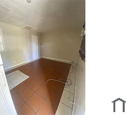 2nd image of 433 NW 43rd Ct #4B
