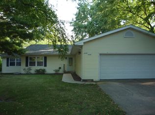 2122 Austin Dr, Springfield, IL 62704