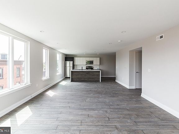 3rd image of 512 E Girard Ave APT 301