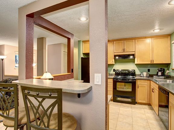 5th image of 5059 36th St NE