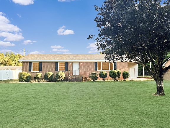 5th image of 121 Hunter Dr