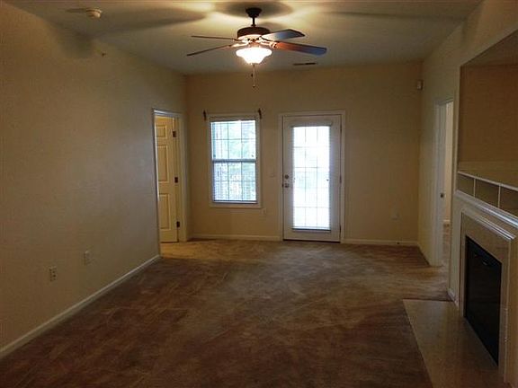 Living room (Small)_05022013