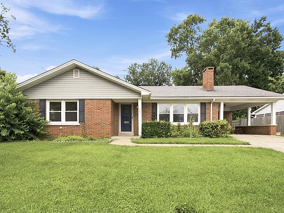 2nd image of 403 Wallace Ct