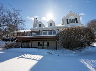 4550 Thrall Rd, Lockport, NY 14094