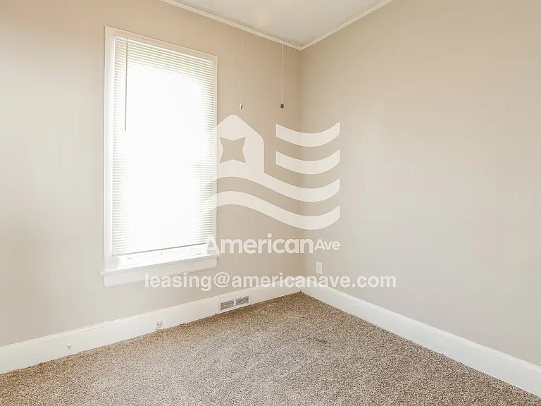 1352500_010_wm_-_mai_bedroom_13381255.jpg