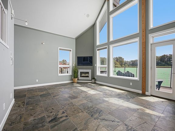 4th image of 700 S Dyke Rd #11