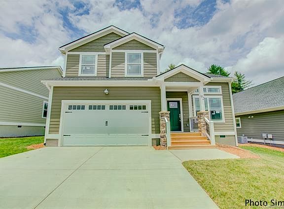 2nd image of 239 Leyland Cir