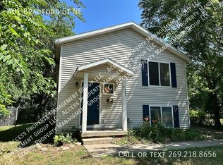 401 Bradford St NE, GRAND RAPIDS, MI 49503