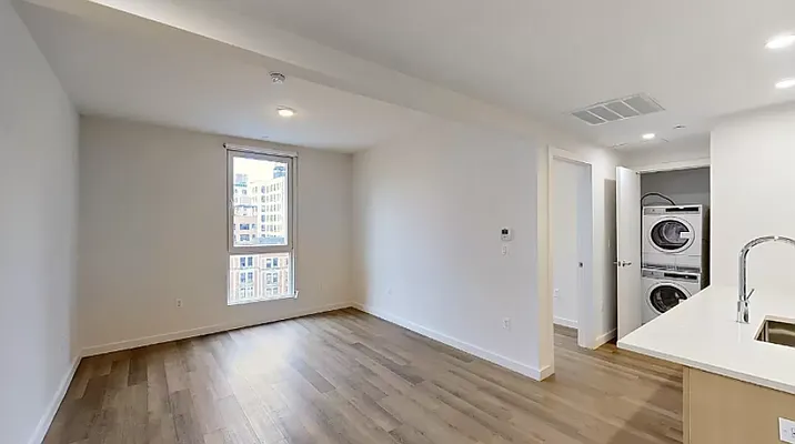 Rented by Compass | media 16