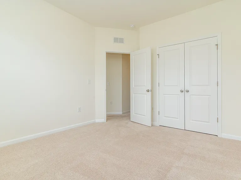 1004 Historic Cir — Photo 18
