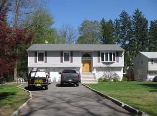 20 Lake Rd, Wayne, NJ 07470