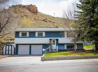 610 Easy St, Green River, WY 82935