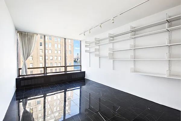 Sold by Stribling | media 28