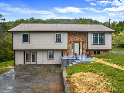 1940 Main St, Sneedville, TN, 37869