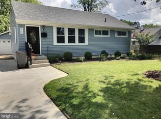 1702 Lewis Ave, Rockville, MD 20851