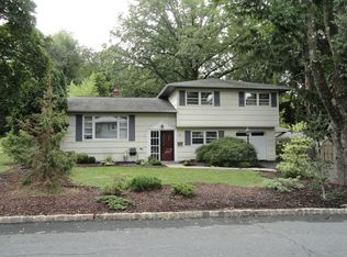 14 Malvern Dr, Summit, NJ 07901