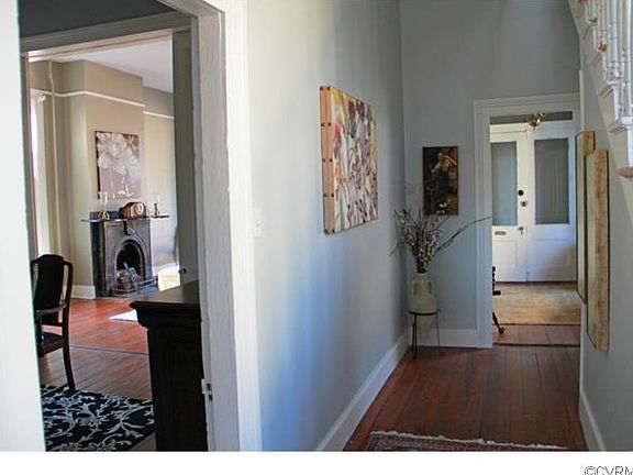 3rd image of 18 E Fillmore St