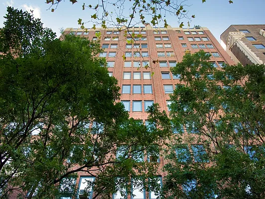 Sold by Sotheby's International Realty | media 10