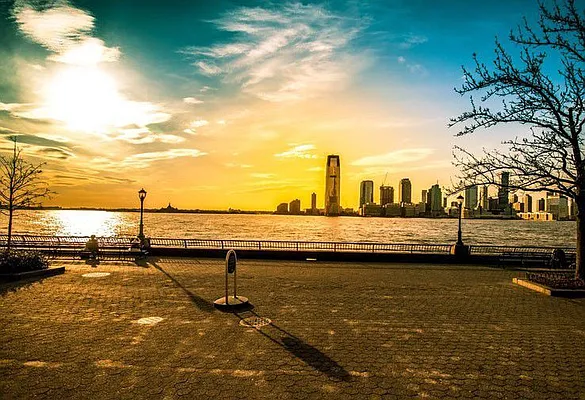 Sold by KVNY Soho | media 4