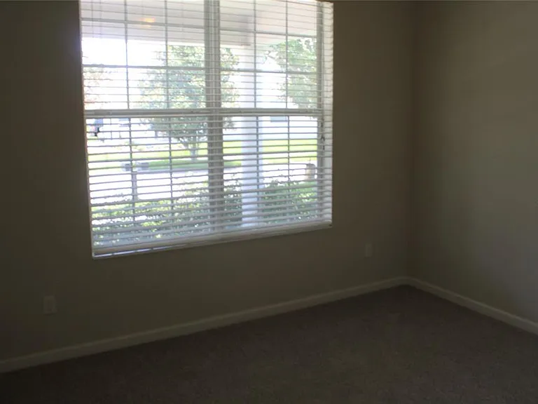 7730 Brofield Ave — Photo 12