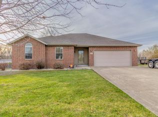 2913 Lafayette Ave, Lebanon, MO 65536
