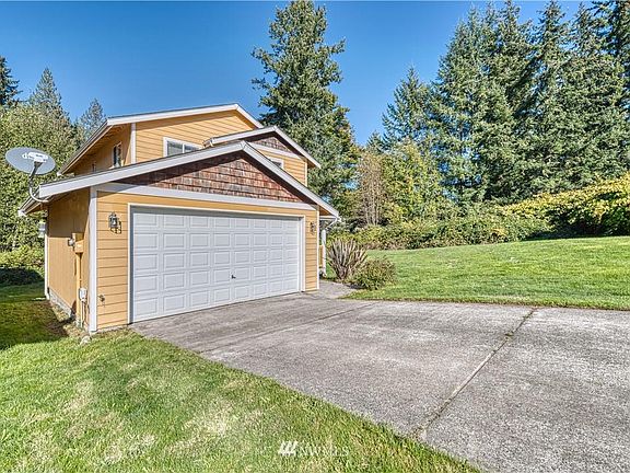 4th image of 3979 SE Lovell St