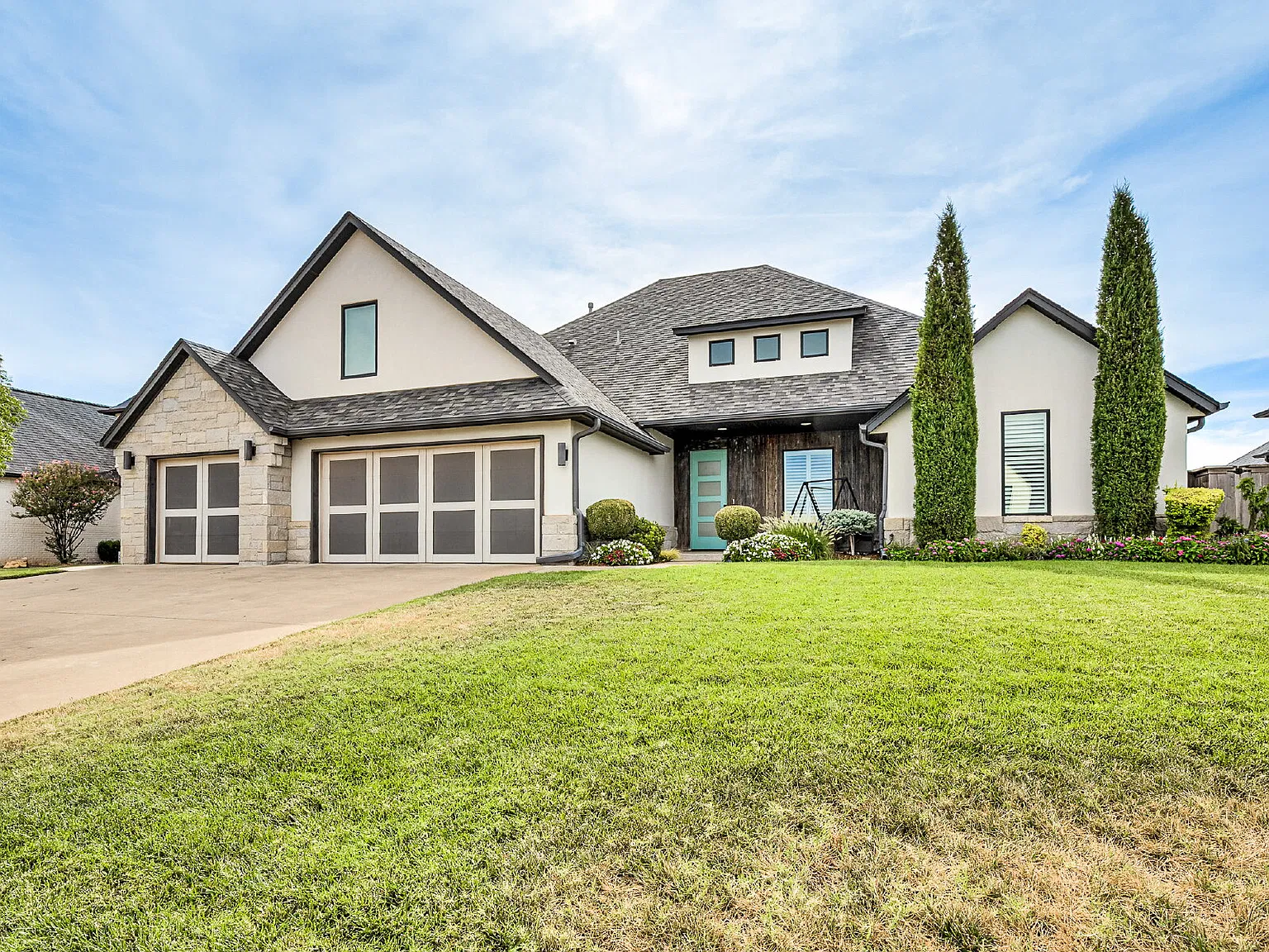 4 bed, 3.0 bath, 2977 sqft, $4,495 — Photo 3