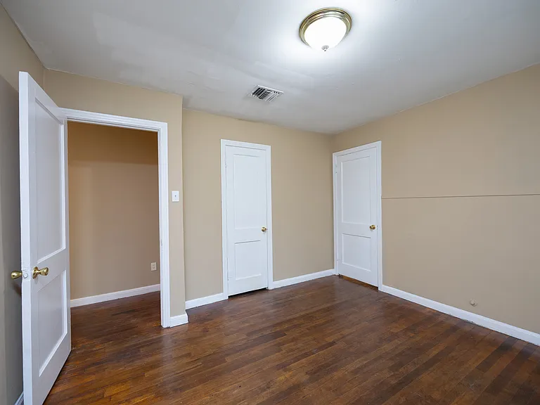 304 Harris Blvd — Photo 10