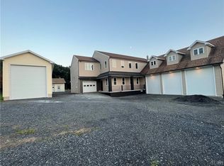 2418 Gramm Rd, Pennsburg, PA 18073