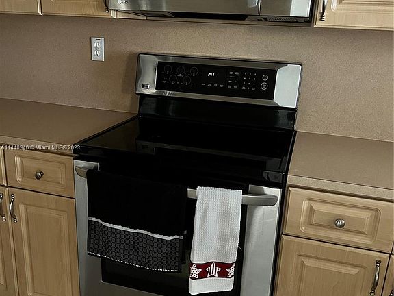 4th image of 8936 W Flagler St #1088