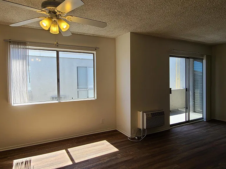 1681 Amberwood Dr #206 — Photo 6