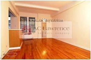 1st image of 121 E 31st St
