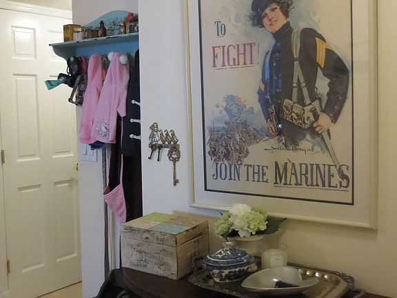 Entry Table Area