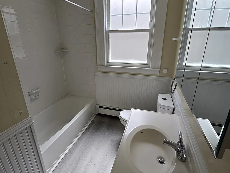 64 Anthony St #1L — Photo 5