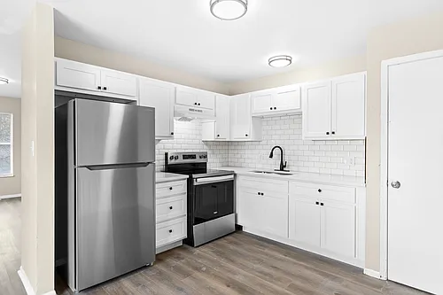 2049 Kappel Dr Photo 1