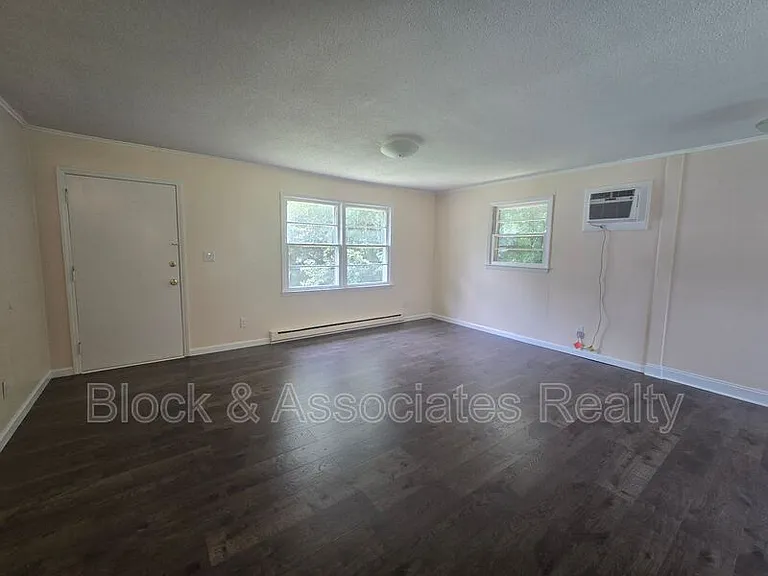 1031 Pegram Ave #B — Photo 4