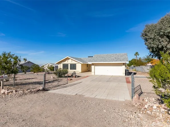 1670 Rocking Horse Dr, Henderson, NV 89002