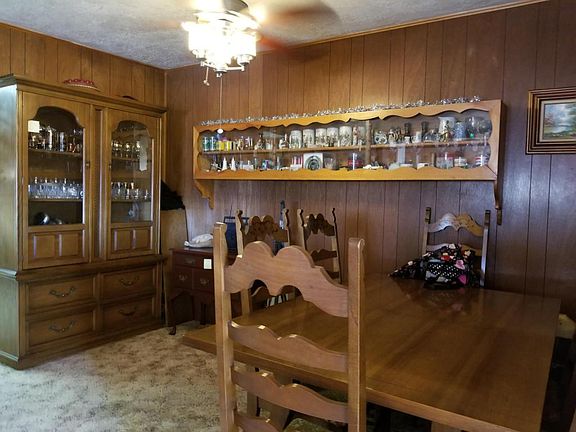 4th image of 1037 Gabaldon Dr NW