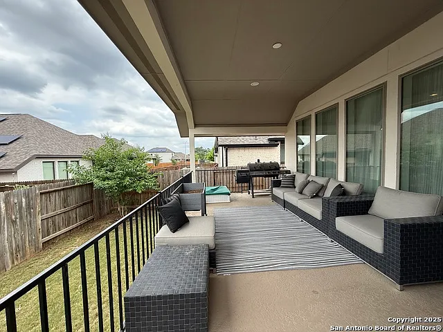 2216 Prado Dr — Photo 45