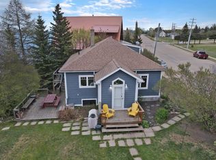 75 S Peace River Ave, Big Lakes County, AB T0G1J0