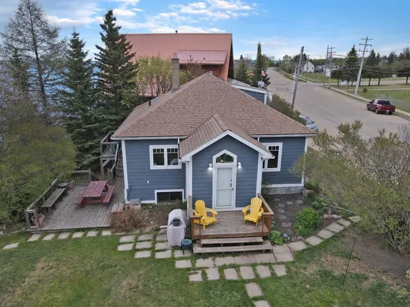 75 S Peace River Ave, Big Lakes County, AB T0G 1J0